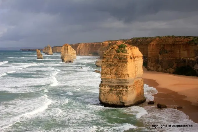 Die Twelve Apostles